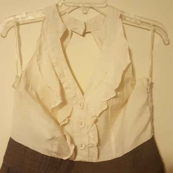 Brown and White Button up dress - Picture 2 of 4